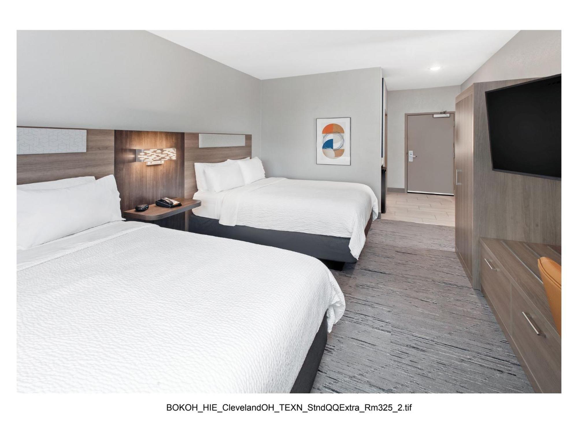 Holiday Inn Express Cleveland Airport - Brook Park By Ihg Exterior photo